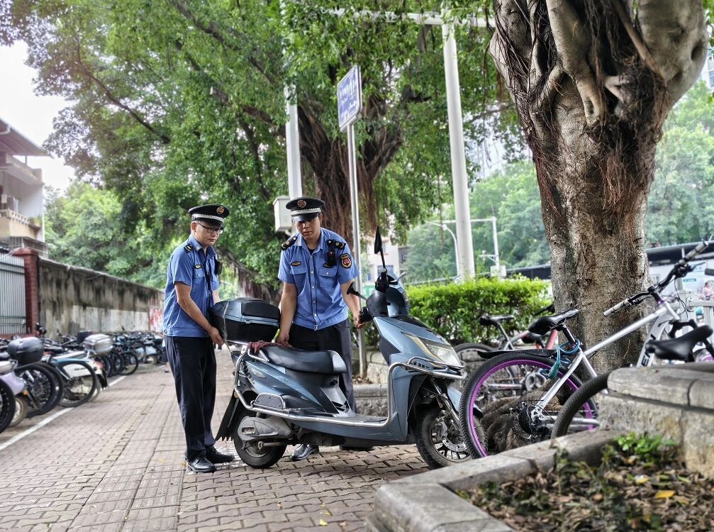 停车别“任性”！柳江区综合行政执法局出手整治非机动车违停